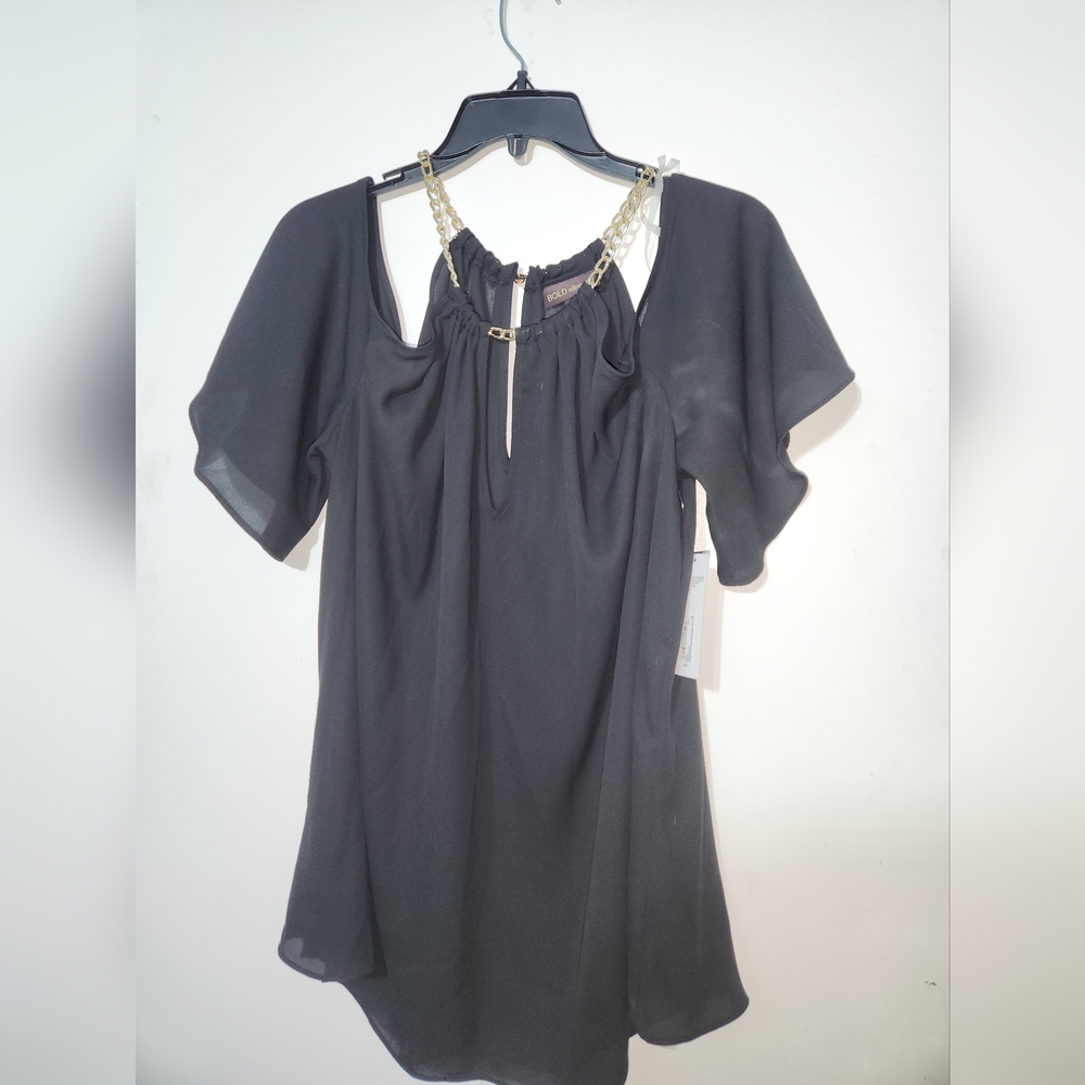 NWT cold shoulder top
